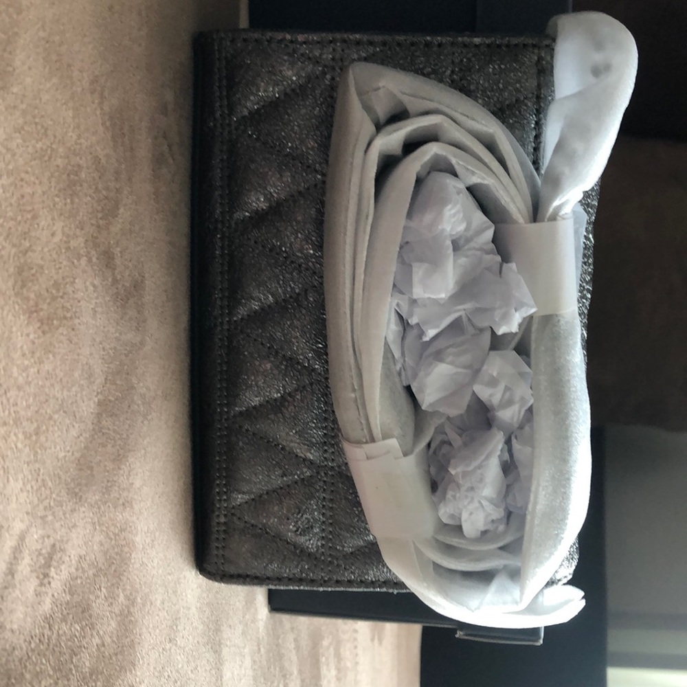 MK purse - Picture 3 of 4